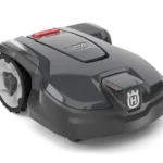 Seitenansicht eines Husqvarna Mähroboters.