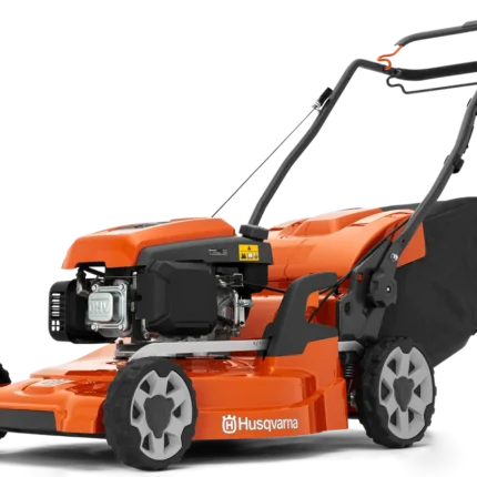 Seitenansicht eines Husqvarna Rasenmähers mit Grasfangsack.