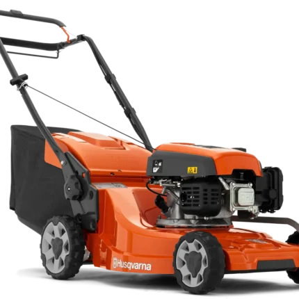 Seitenansicht eines Husqvarna Rasenmähers mit Grasfangsack.