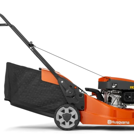 Seitenansicht eines Husqvarna Rasenmähers mit Grasfangsack.