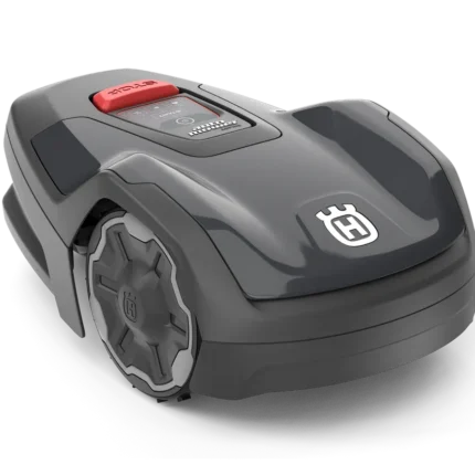 Seitenansicht eines Husqvarna Automower®® Aspire™ R4 Mähroboters.