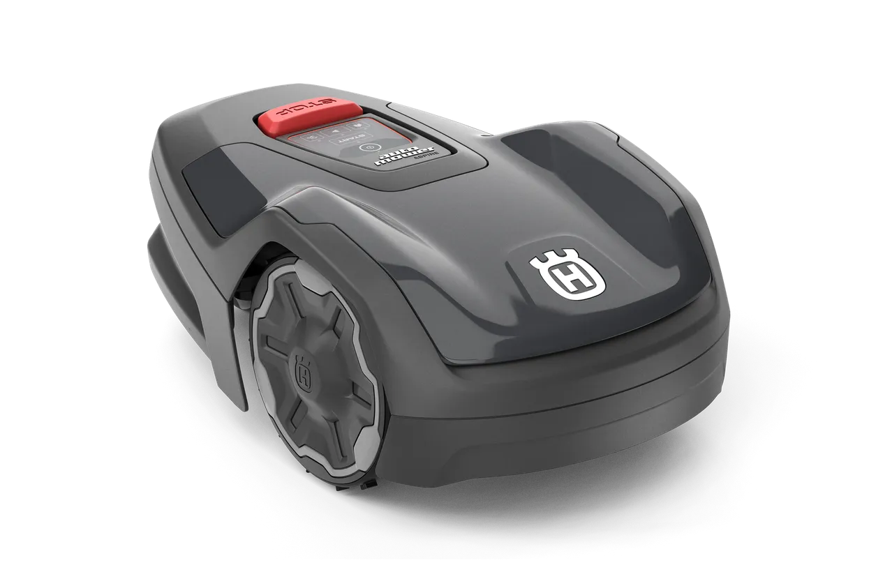 kv-306675.webp Seitenansicht eines Husqvarna Automower®® Aspire™ R4 Mähroboters.